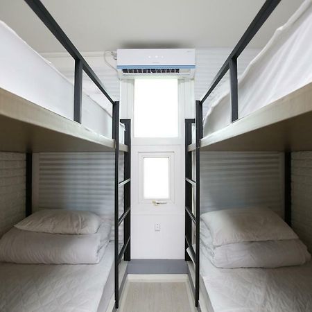 Ian Guesthouse Чечжу Екстер'єр фото